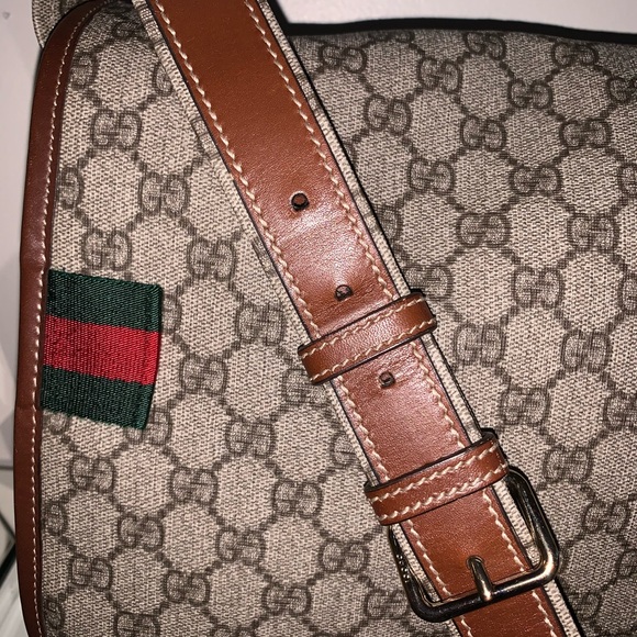 💯Authentic Gucci monogram canvas GGmessenger bag. - Picture 3 of 8